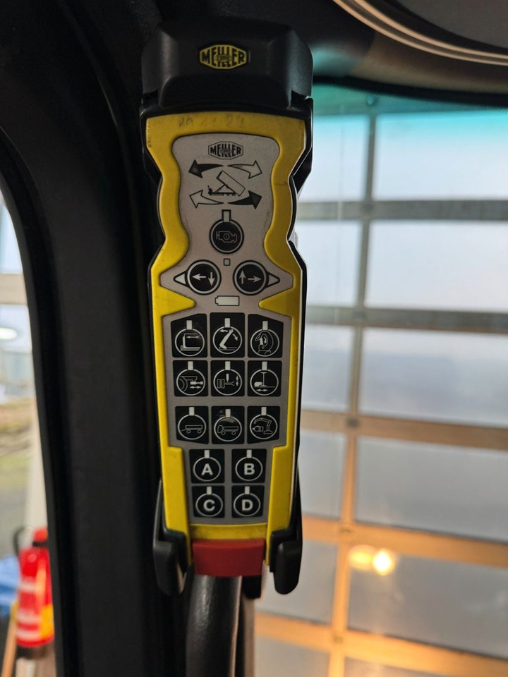 Hook lift truck Mercedes-Benz Actros 2543 6x2 Meiler RK 20.65 Kranhydraulik Mercedes-Benz Actros 2543 6x2 Meiller RK 20.65 Kranhydraulik: picture 11