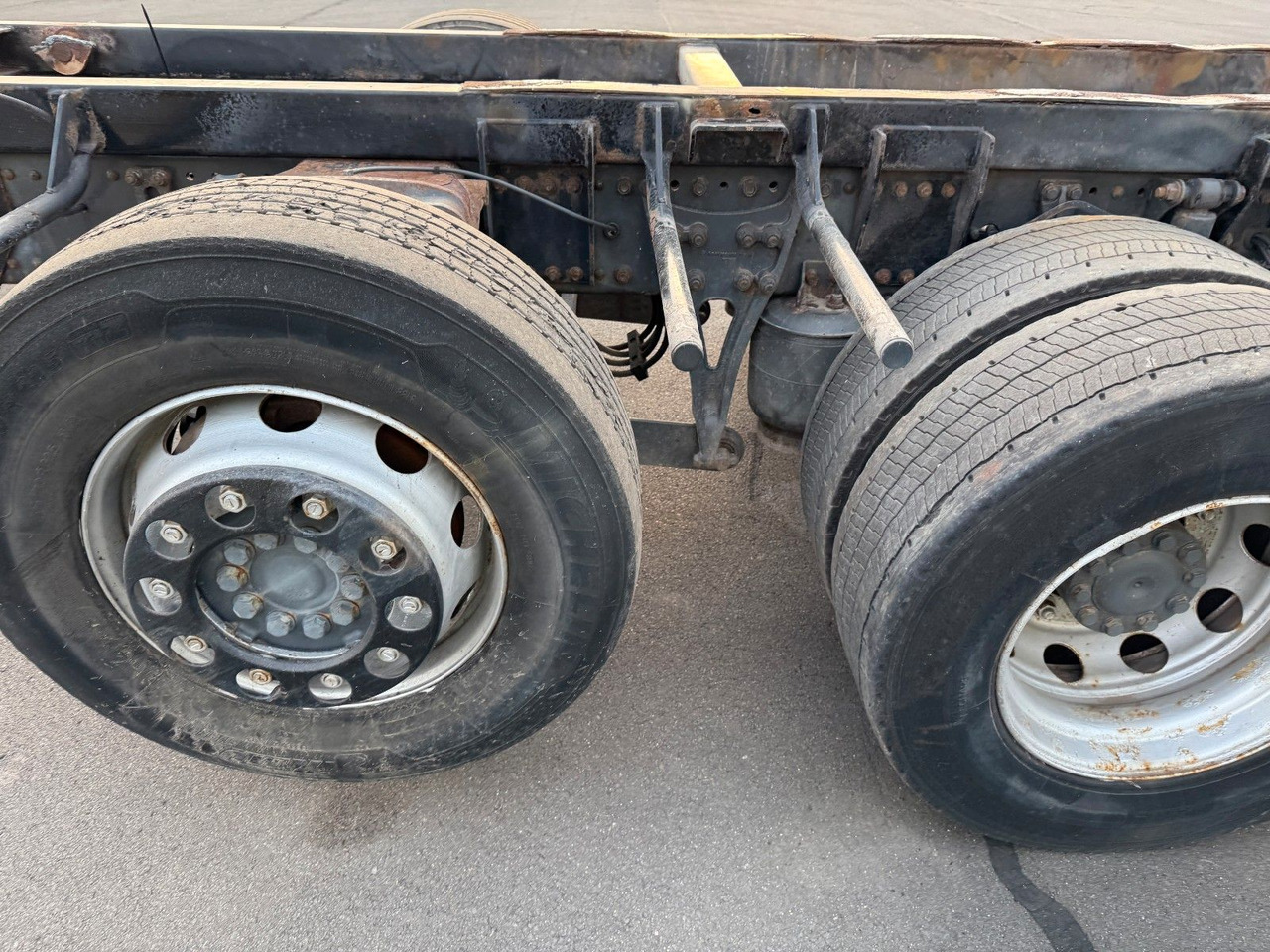 Cab chassis truck Mercedes-Benz Actros MP 2 2532 6x2: picture 8 Cab chassis truck Mercedes-Benz Actros MP 2 2532 6x2: picture 8