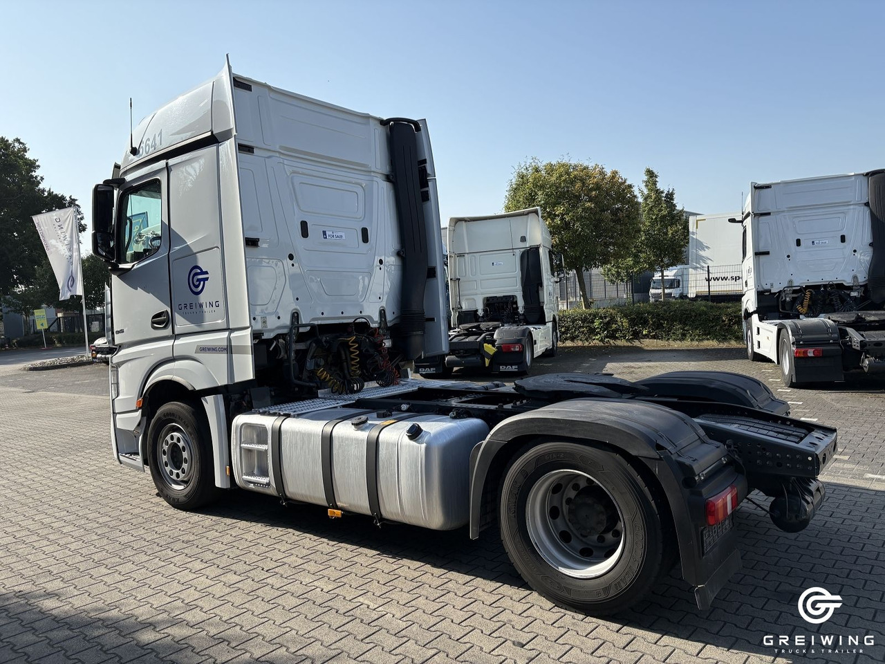 Mercedes-Benz 1845 LS 4x2, Bigspace, PTO, Retarder, ADR - Tractor truck: picture 3 Mercedes-Benz 1845 LS 4x2, Bigspace, PTO, Retarder, ADR - Tractor truck: picture 3
