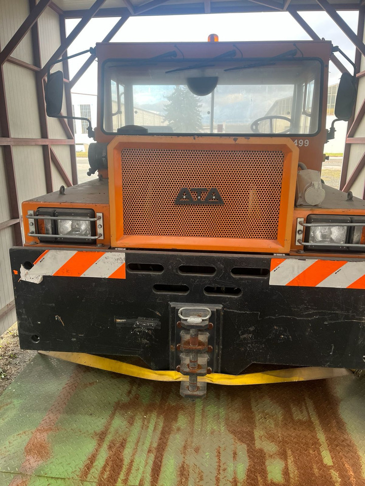 ATA 8500 4X4 - Pushback tractor: picture 1 ATA 8500 4X4 - Pushback tractor: picture 1