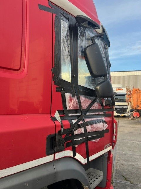 DAF CF 410 FA - Box truck: picture 5 DAF CF 410 FA - Box truck: picture 5