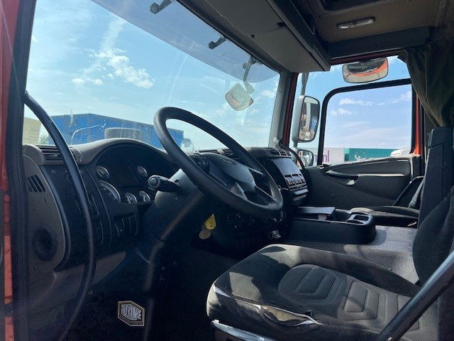 DAF CF 85.360 FA85.360 CF - Curtain side truck: picture 5 DAF CF 85.360 FA85.360 CF - Curtain side truck: picture 5