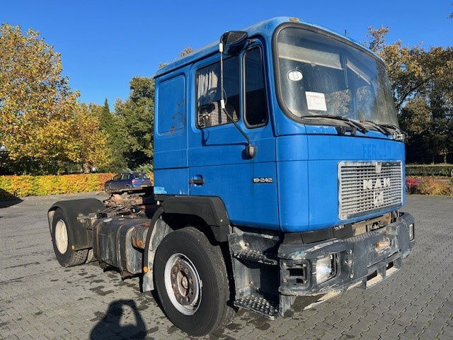 MAN 19.272 19.242 - Tractor truck: picture 2 MAN 19.272 19.242 - Tractor truck: picture 2