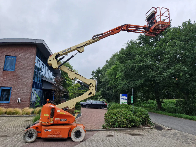 JLG E400AJPN - Articulated boom: picture 1 JLG E400AJPN - Articulated boom: picture 1