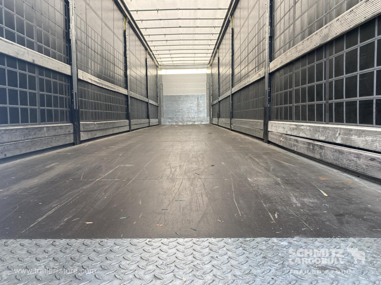 Curtainsider semi-trailer SCHMITZ Curtainsider Standard: picture 10 Curtainsider semi-trailer SCHMITZ Curtainsider Standard: picture 10