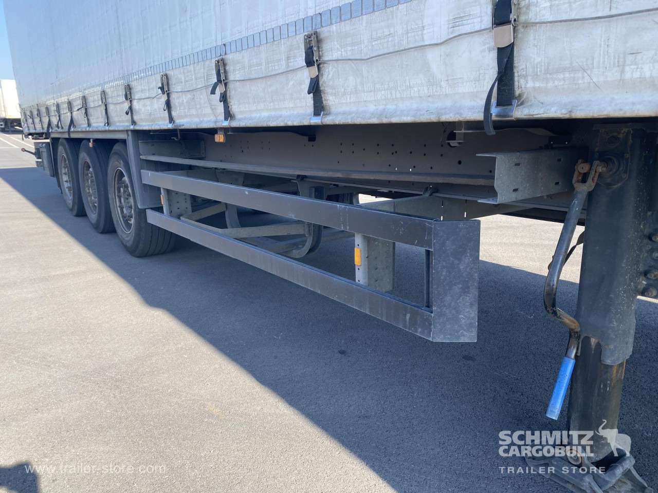 SCHMITZ Curtainsider Standard - Curtainsider semi-trailer: picture 2 SCHMITZ Curtainsider Standard - Curtainsider semi-trailer: picture 2