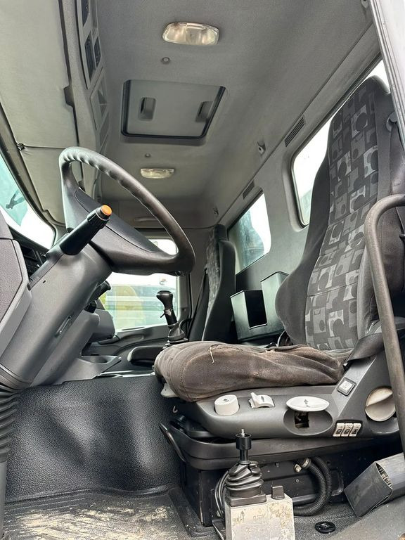 Mercedes-Benz Actros 3341 3 sided Tipper, 6x4, Euro 3, - Tipper: picture 5 Mercedes-Benz Actros 3341 3 sided Tipper, 6x4, Euro 3, - Tipper: picture 5