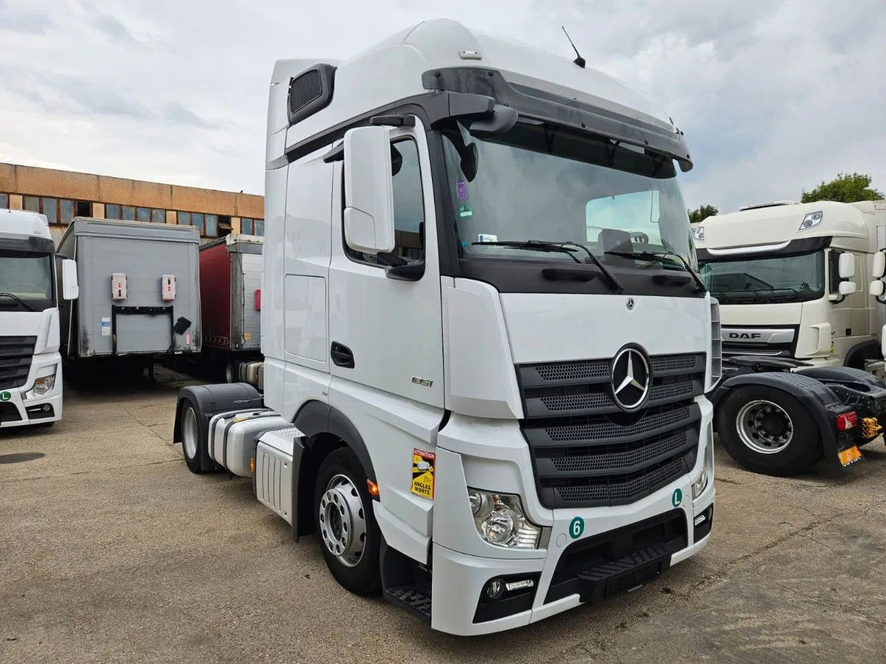 Mercedes-Benz Actros 1851 Mega, BigSpace, Standklima, 4 units - Tractor truck: picture 2 Mercedes-Benz Actros 1851 Mega, BigSpace, Standklima, 4 units - Tractor truck: picture 2