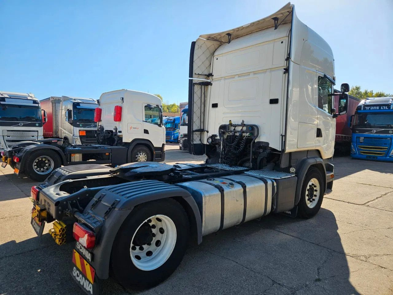 Scania R410 Standard-Topline-Opti Cruise - Tractor truck: picture 3 Scania R410 Standard-Topline-Opti Cruise - Tractor truck: picture 3