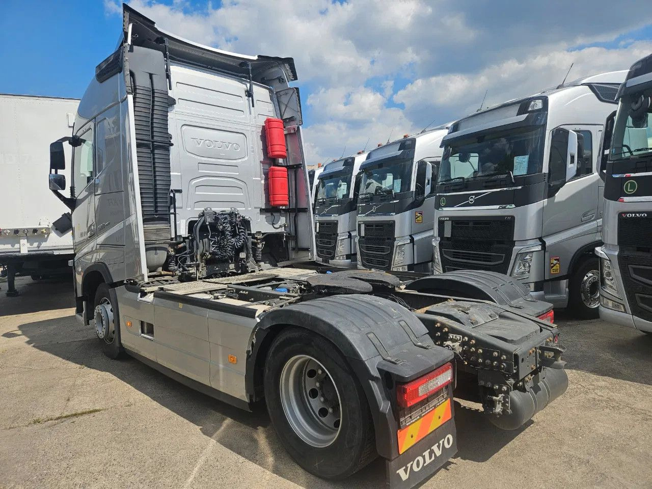 Volvo FH 500 Globe-Standard-I-Park- ACC- DAS-2 units - Tractor truck: picture 4 Volvo FH 500 Globe-Standard-I-Park- ACC- DAS-2 units - Tractor truck: picture 4