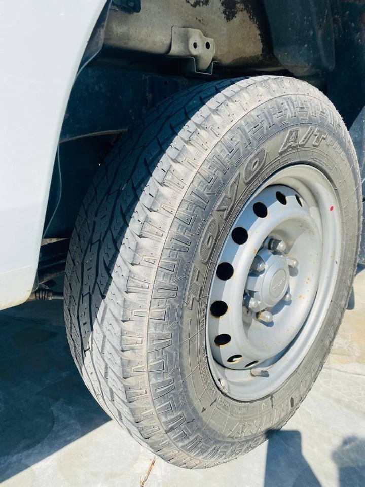 Car Isuzu D-Max Socage: picture 15 Car Isuzu D-Max Socage: picture 15