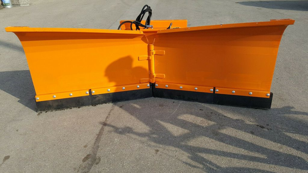 CAT neues Schneeschild Vario 2,6 m, 2,2m, 2,9m, 3,3m - Snow plows for Utility/ Special vehicle: picture 3 CAT neues Schneeschild Vario 2,6 m, 2,2m, 2,9m, 3,3m - Snow plows for Utility/ Special vehicle: picture 3