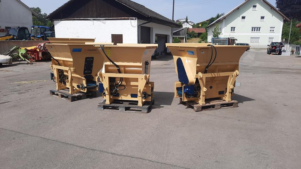 Einstreugerät Futterverteilgerät Hoflader Radlader Euro Weideman - Livestock equipment: picture 2 Einstreugerät Futterverteilgerät Hoflader Radlader Euro Weideman - Livestock equipment: picture 2