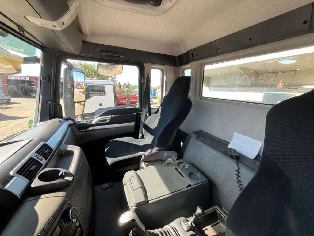 MAN TG-S 35.400 8x6H 4 Achs Muldenkipper Carnehl - Tipper: picture 3 MAN TG-S 35.400 8x6H 4 Achs Muldenkipper Carnehl - Tipper: picture 3