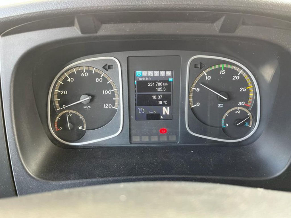 Closed box van MERCEDES-BENZ Atego 818 L Möbelkoffer LBW Möbelkoffer gr.Fhs+Sitzreihe: picture 10