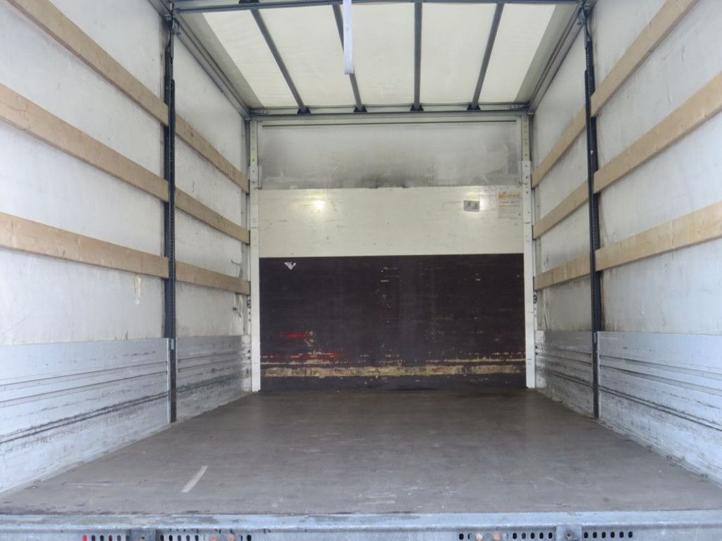 Mercedes-Benz Atego 1224 L Pritsche LBW LBW 1.5to - Curtain side truck: picture 4 Mercedes-Benz Atego 1224 L Pritsche LBW LBW 1.5to - Curtain side truck: picture 4