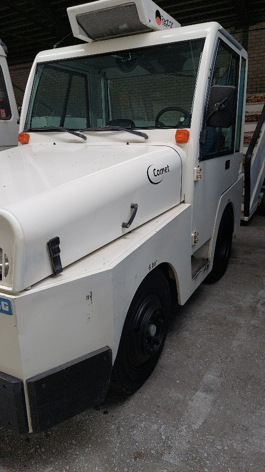 Mulag Comet 4 Baggage Tractor - Baggage tractor: picture 2 Mulag Comet 4 Baggage Tractor - Baggage tractor: picture 2