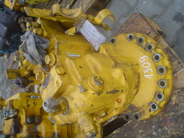 KOMATSU E2967928 - Hydraulic motor for Construction machinery: picture 1 KOMATSU E2967928 - Hydraulic motor for Construction machinery: picture 1