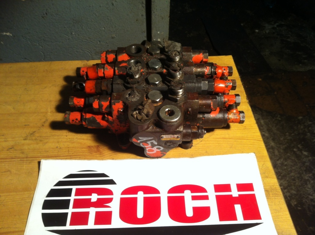 REXROTH SIGMA 497325 MO 3380 190118 - 4 SEKCYJNY - Hydraulic valve for Construction machinery: picture 1 REXROTH SIGMA 497325 MO 3380 190118 - 4 SEKCYJNY - Hydraulic valve for Construction machinery: picture 1