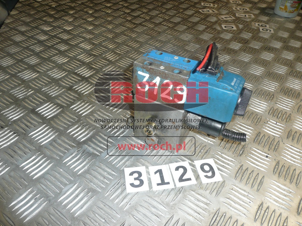 VICKERS 1117885 P03 3557 - 1 SEKCYJNY + DG4V-3-42A-VM-KUP-4D3-H7-60-EN38 + 02-313765-D3 24VDC 30W - Hydraulic valve: picture 1 VICKERS 1117885 P03 3557 - 1 SEKCYJNY + DG4V-3-42A-VM-KUP-4D3-H7-60-EN38 + 02-313765-D3 24VDC 30W - Hydraulic valve: picture 1