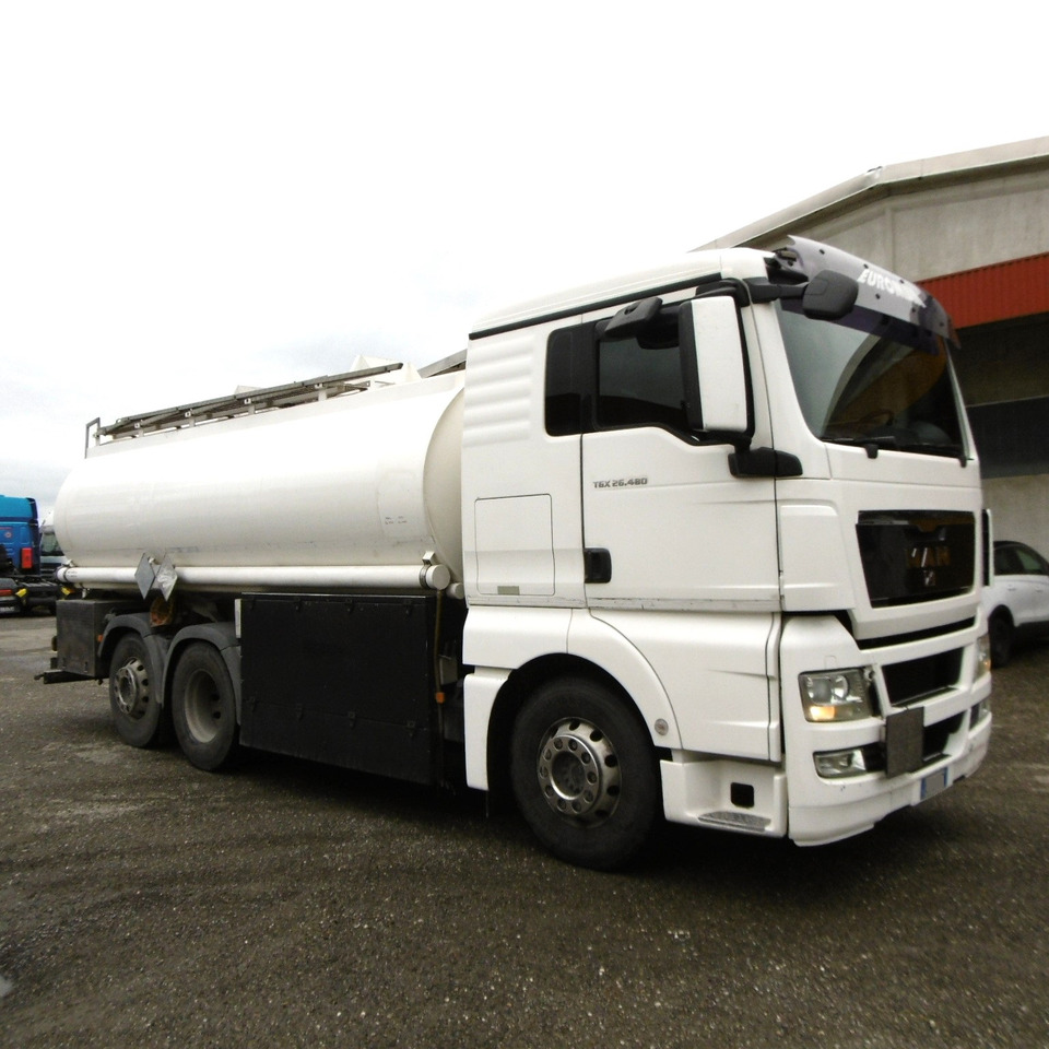 MAN 26.480 Diesel Distribution tank - Tanker truck: picture 1 MAN 26.480 Diesel Distribution tank - Tanker truck: picture 1