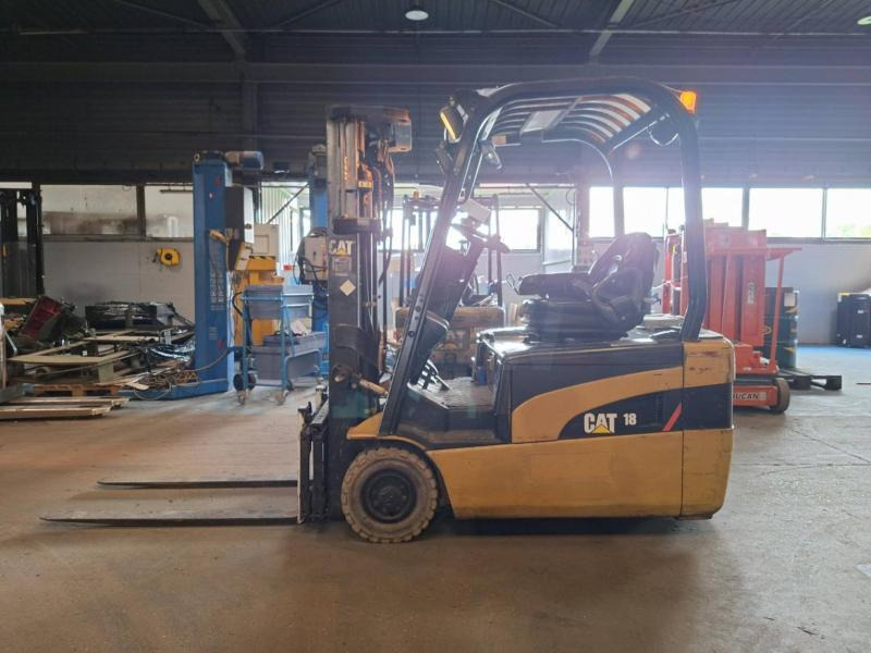 Electric forklift Caterpillar EP18NT: picture 6 Electric forklift Caterpillar EP18NT: picture 6