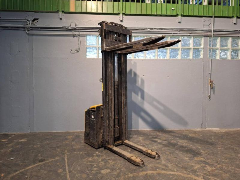 Stacker Caterpillar NSP16N: picture 7 Stacker Caterpillar NSP16N: picture 7