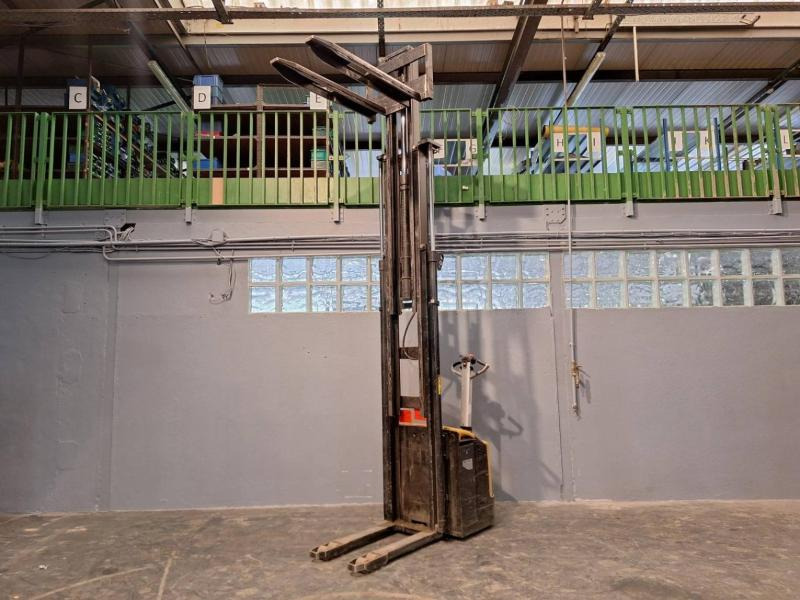 Stacker Caterpillar NSP16N: picture 13 Stacker Caterpillar NSP16N: picture 13