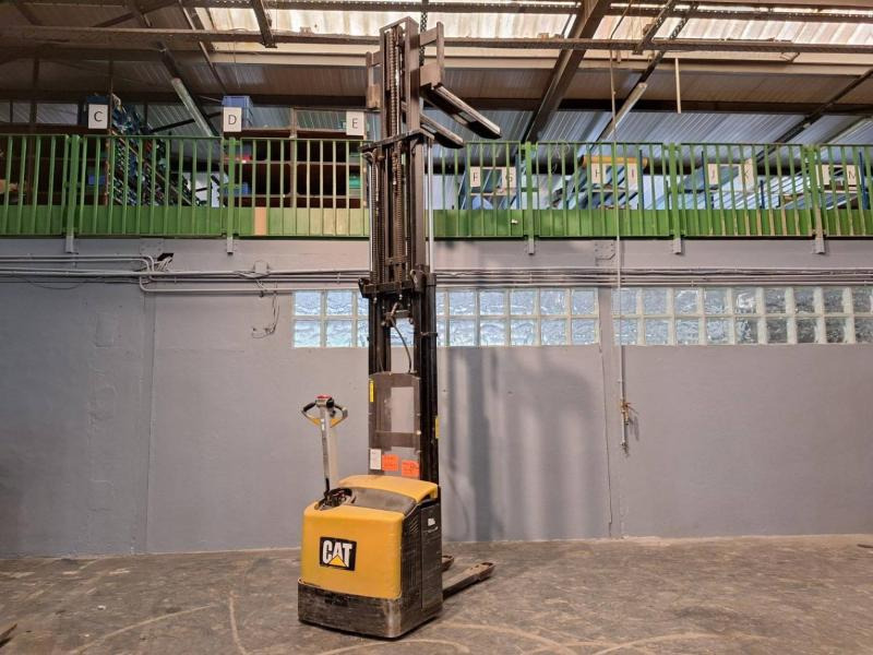 Stacker Caterpillar NSP16N: picture 16 Stacker Caterpillar NSP16N: picture 16