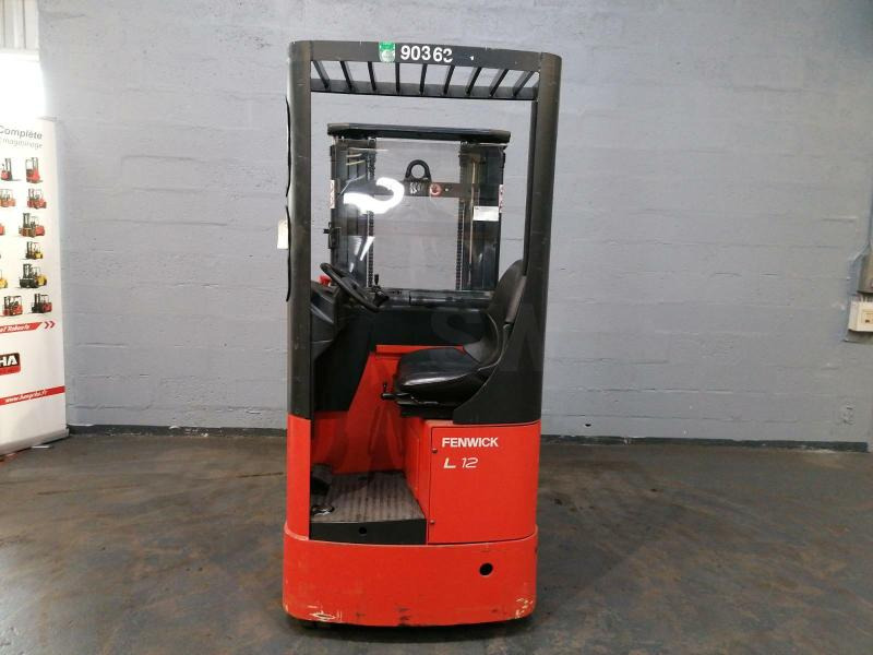 Fenwick L12 - Stacker: picture 3 Fenwick L12 - Stacker: picture 3