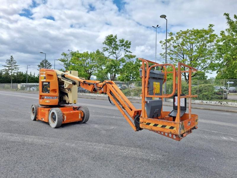 JLG E300AJP - Articulated boom: picture 2 JLG E300AJP - Articulated boom: picture 2
