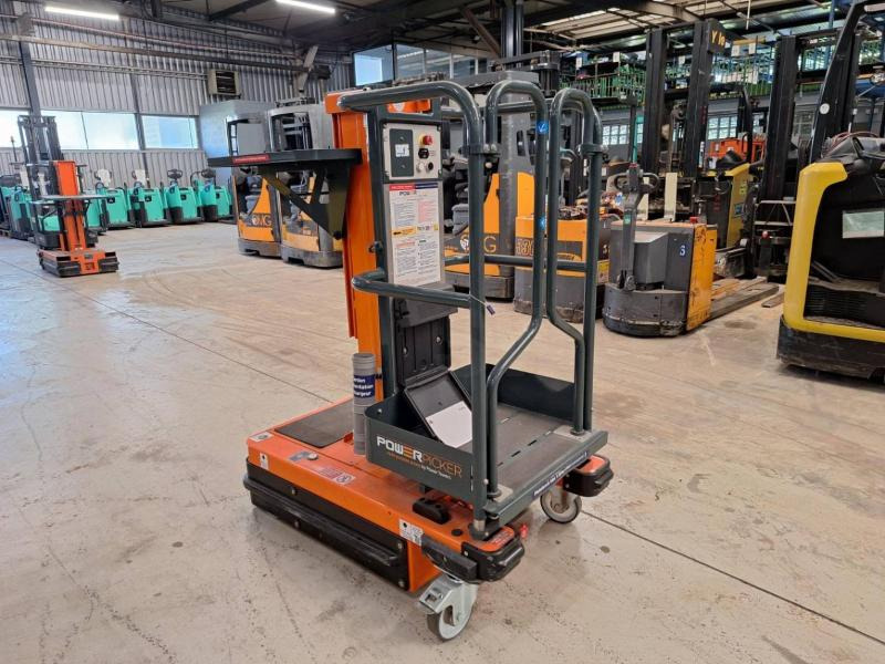 JLG POWER PICKER - Vertical mast lift: picture 1 JLG POWER PICKER - Vertical mast lift: picture 1