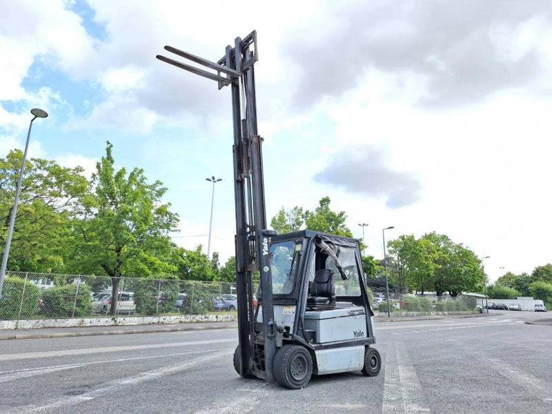 Electric forklift Yale ERP30: picture 11