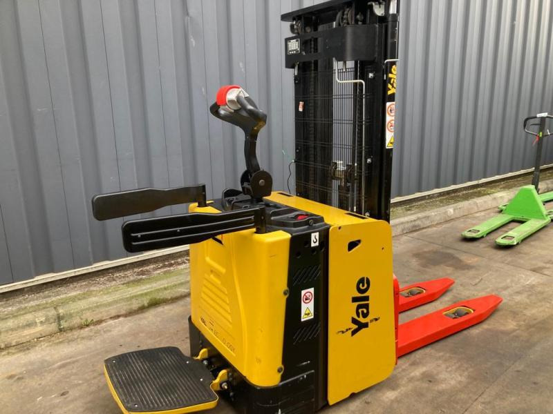 Yale MS12X - Stacker: picture 3 Yale MS12X - Stacker: picture 3