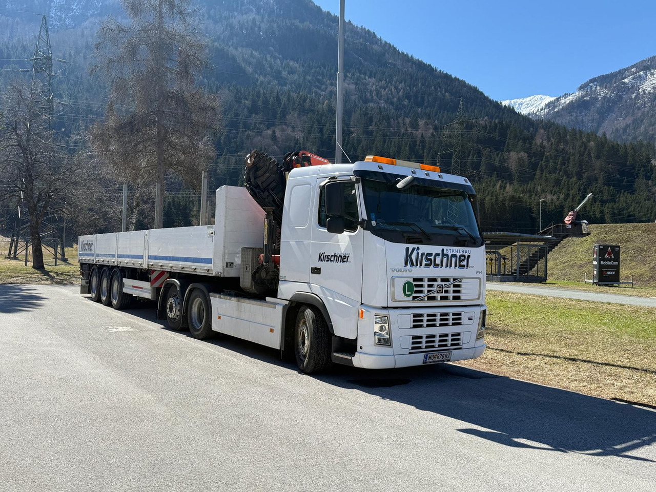 Volvo Kran LKW mit Hangler Auflieger ausziehbar ! - Tractor truck: picture 1 Volvo Kran LKW mit Hangler Auflieger ausziehbar ! - Tractor truck: picture 1