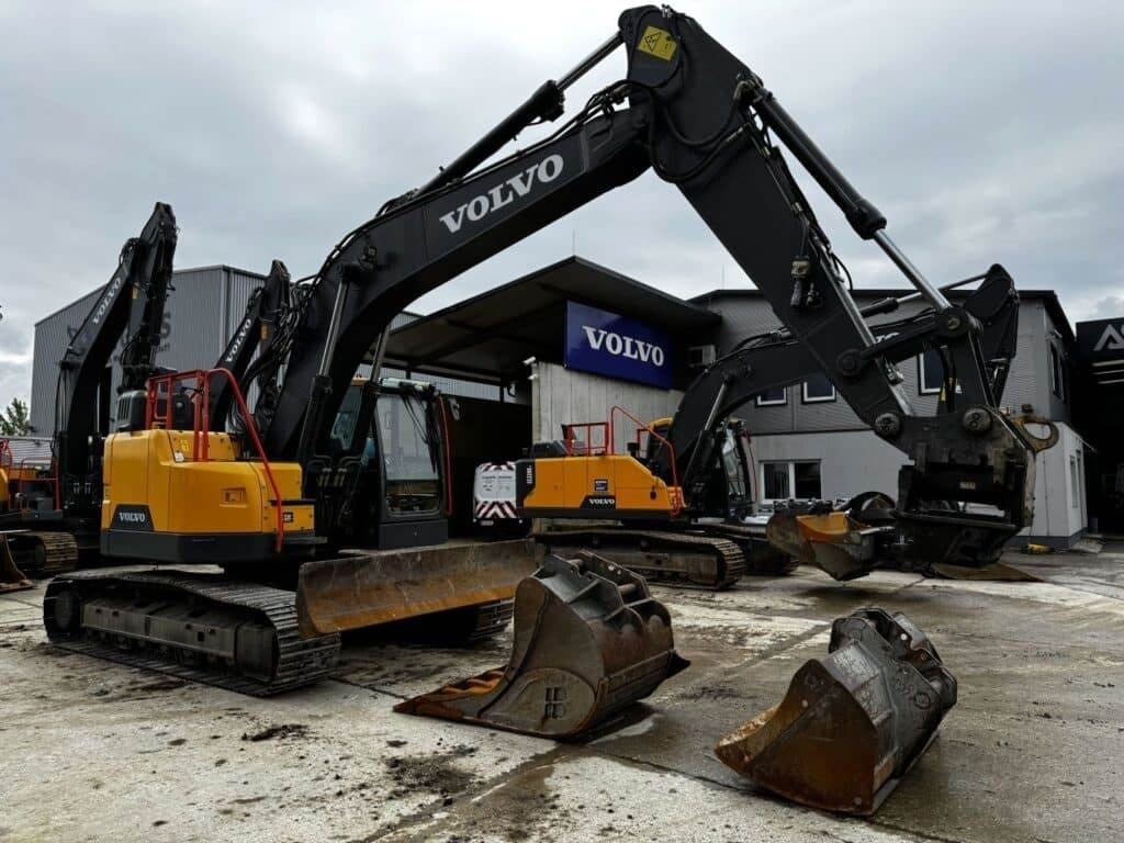 Volvo ECR235EL - Crawler excavator: picture 1 Volvo ECR235EL - Crawler excavator: picture 1