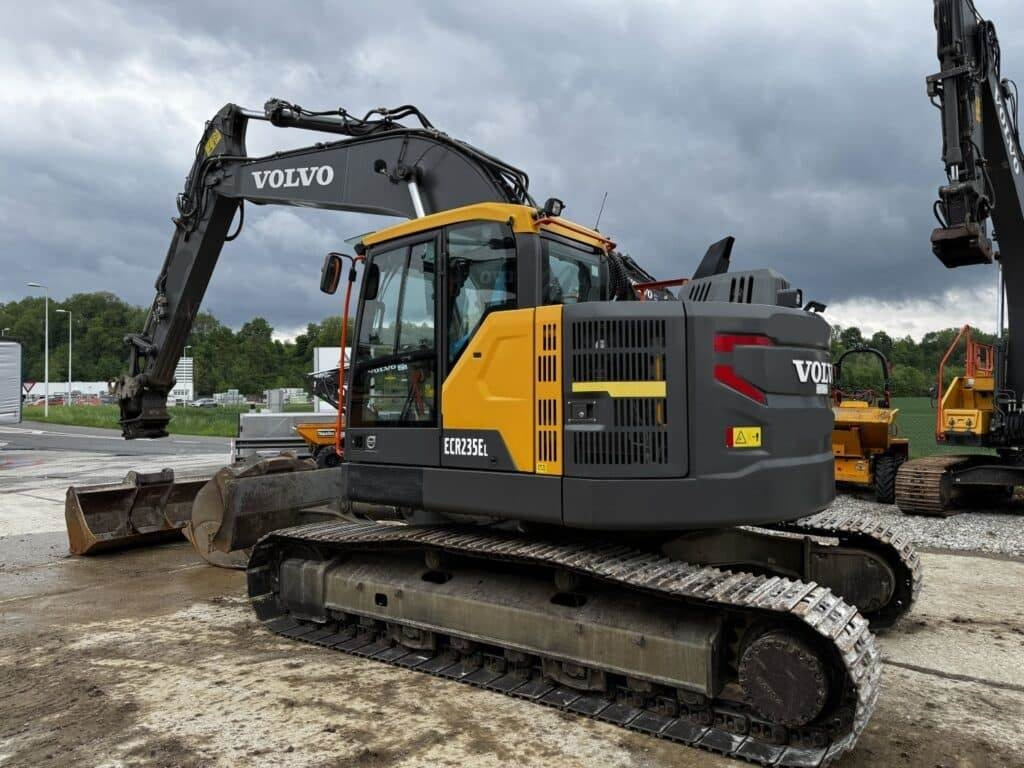 Volvo ECR235EL - Crawler excavator: picture 3 Volvo ECR235EL - Crawler excavator: picture 3