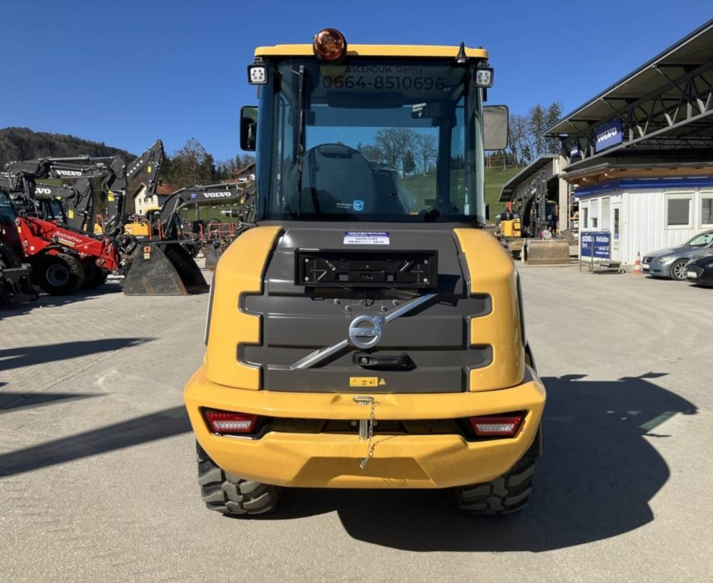 Volvo JL25H Electric - Skid steer loader: picture 5 Volvo JL25H Electric - Skid steer loader: picture 5