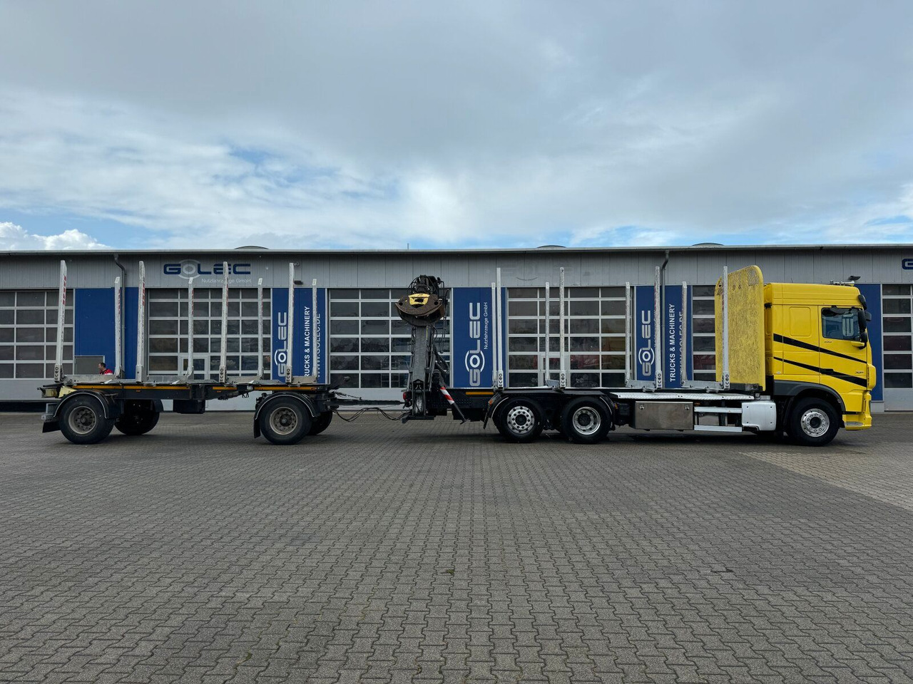 DAF XF 530 6x2 Holztransport Kran PENZ 15Z9.50 *Anh. - Logging truck, Crane truck: picture 5 DAF XF 530 6x2 Holztransport Kran PENZ 15Z9.50 *Anh. - Logging truck, Crane truck: picture 5