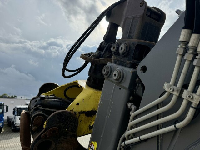 DAF XF 530 6x2 Holztransport Kran PENZ 15Z9.50 - Logging truck, Crane truck: picture 4 DAF XF 530 6x2 Holztransport Kran PENZ 15Z9.50 - Logging truck, Crane truck: picture 4