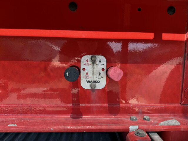 Feldbinder KIP 60.3 Silo 60.000 L 3 Achse ADR - Silo semi-trailer: picture 4 Feldbinder KIP 60.3 Silo 60.000 L 3 Achse ADR - Silo semi-trailer: picture 4