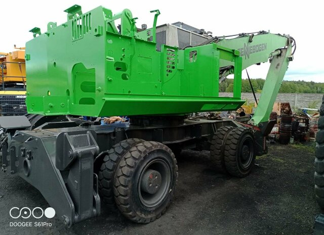Sennebogen 818-E Umschlagbagger - 83 Ton - mit Greifer - Wheel excavator: picture 3 Sennebogen 818-E Umschlagbagger - 83 Ton - mit Greifer - Wheel excavator: picture 3