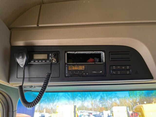 Mercedes-Benz ACTROS 1846 4x4 HAD Eur 6 Kipphydraulik Retarder - Tractor truck: picture 4 Mercedes-Benz ACTROS 1846 4x4 HAD Eur 6 Kipphydraulik Retarder - Tractor truck: picture 4