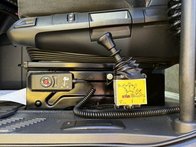 Mercedes-Benz ACTROS 1846 4x4 HAD Eur 6 Kipphydraulik Retarder - Tractor truck: picture 5 Mercedes-Benz ACTROS 1846 4x4 HAD Eur 6 Kipphydraulik Retarder - Tractor truck: picture 5