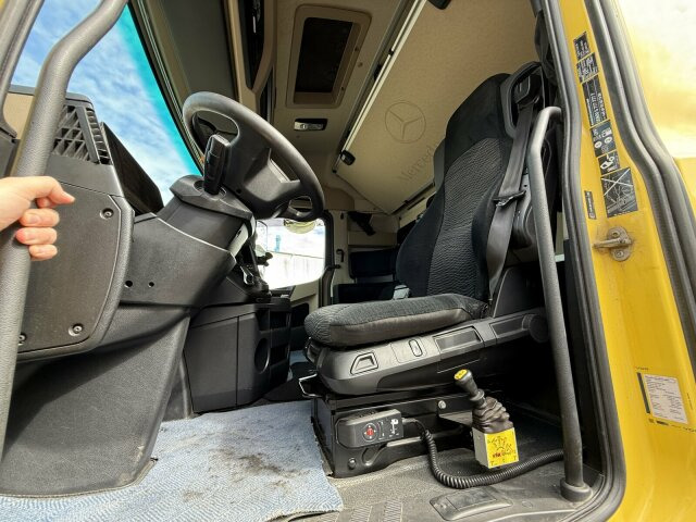 Mercedes-Benz ACTROS 1846 4x4 HAD Eur 6 Kipphydraulik Retarder - Tractor truck: picture 3 Mercedes-Benz ACTROS 1846 4x4 HAD Eur 6 Kipphydraulik Retarder - Tractor truck: picture 3