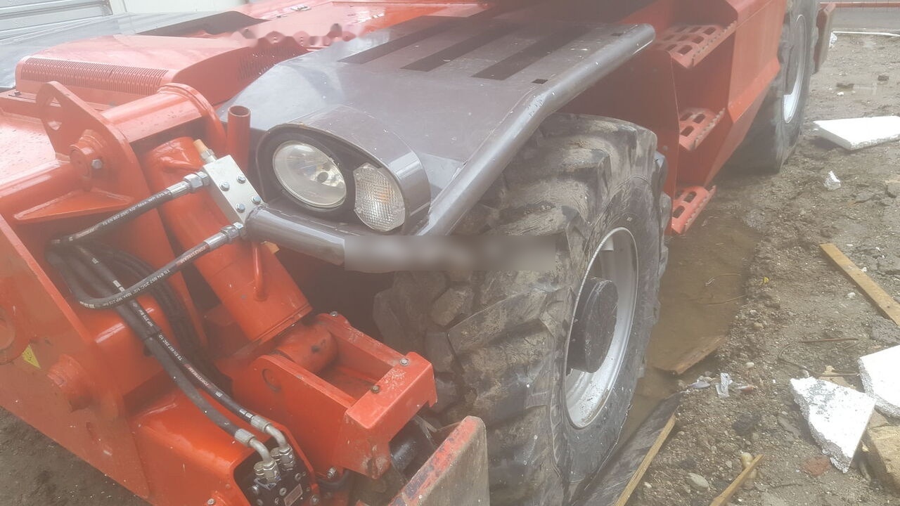 Telescopic handler Manitou MRT2540+: picture 8