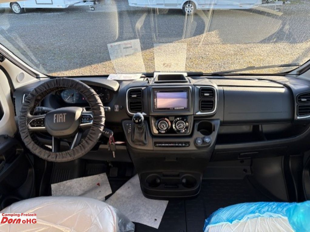 Camper van Bürstner B66 600 C Gästebett quer zur Sitzgruppe: picture 6