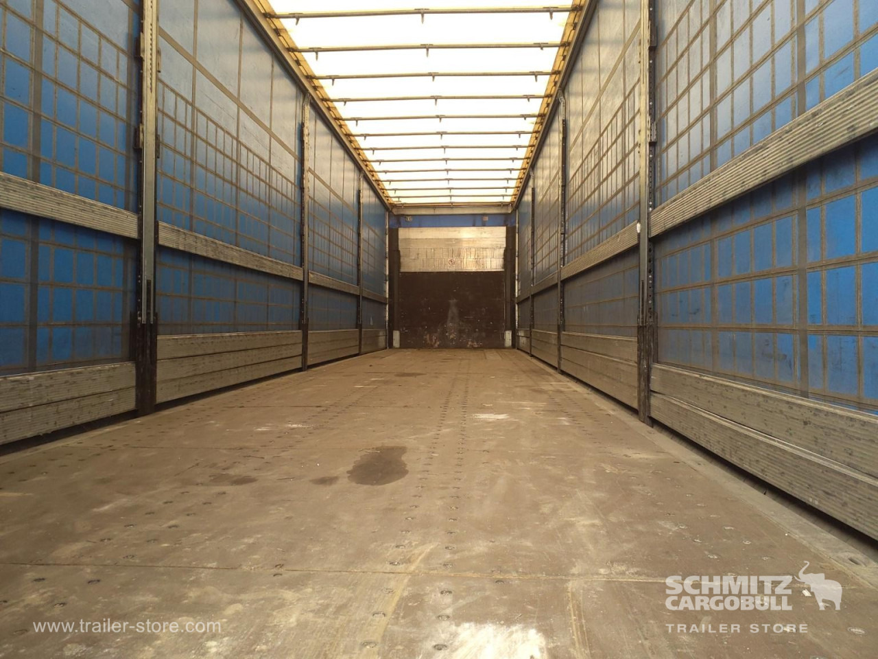 SCHMITZ Curtainsider Standard - Curtainsider semi-trailer: picture 3 SCHMITZ Curtainsider Standard - Curtainsider semi-trailer: picture 3