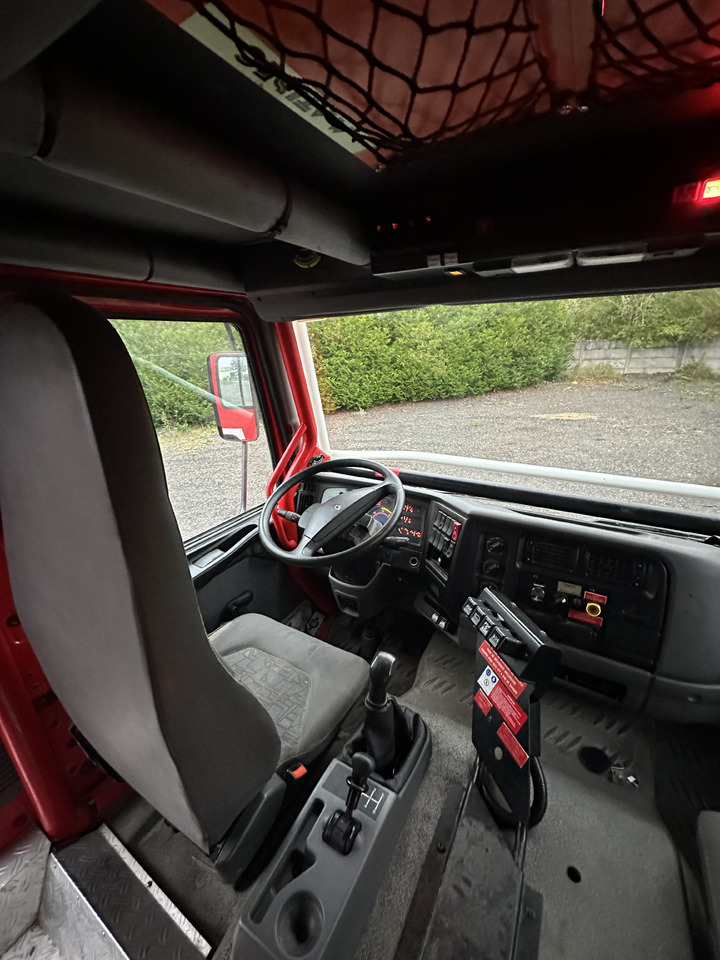 Fire truck RENAULT Midlum 220 4x4: picture 19