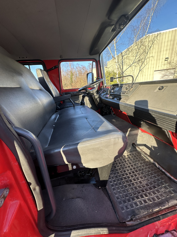 Fire truck Renault M 210: picture 10 Fire truck Renault M 210: picture 10